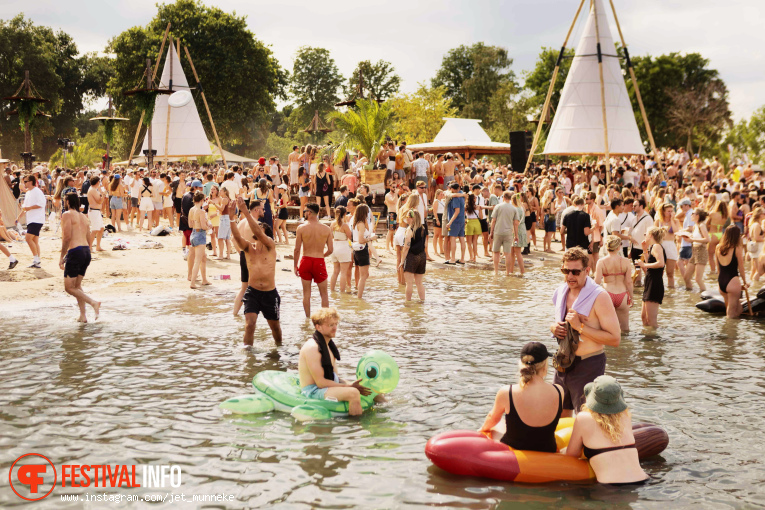 Lago Lago 2025 foto