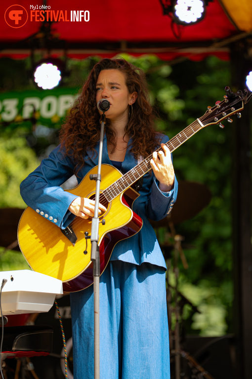 Janna Baerends op Reuring Festival 2025 foto