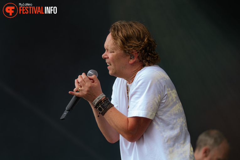 Van Dik Hout op Reuring Festival 2025 foto