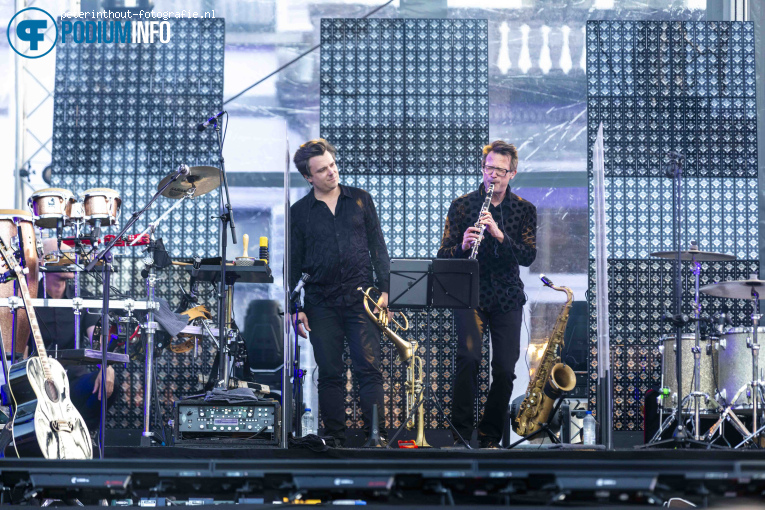 Guus Meeuwis op Guus Meeuwis - Royal Park Live - 03/07 - Paleis Soestdijk foto