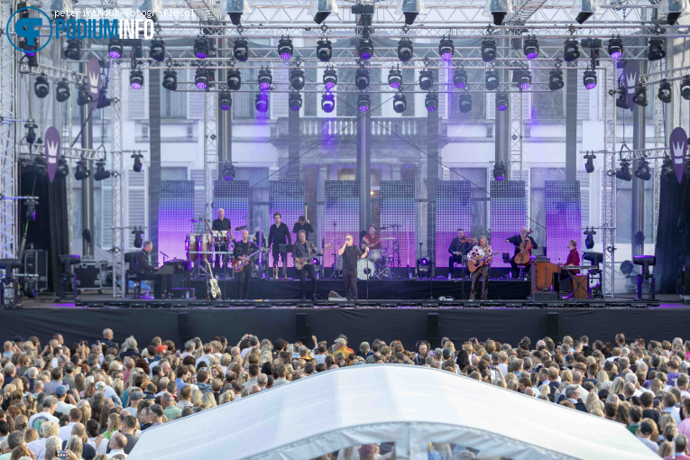 Jaap Reesema op Guus Meeuwis - Royal Park Live - 03/07 - Paleis Soestdijk foto