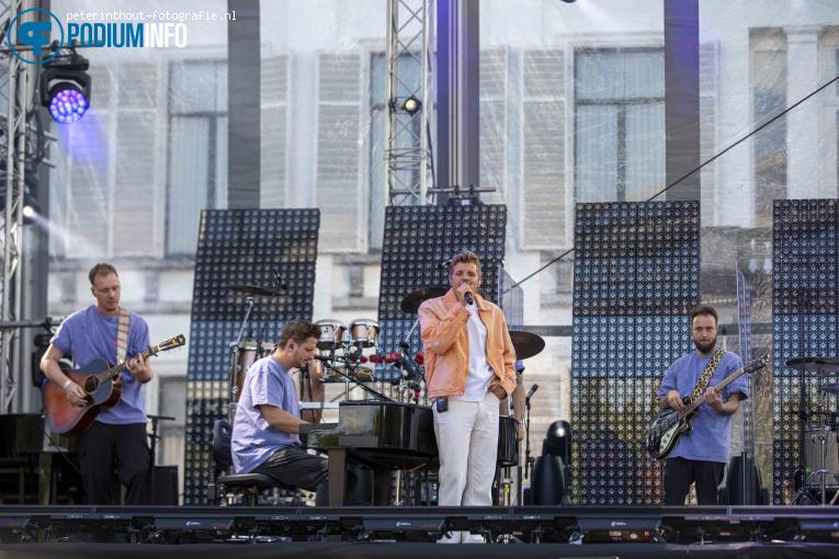Jaap Reesema op Guus Meeuwis - Royal Park Live - 03/07 - Paleis Soestdijk foto