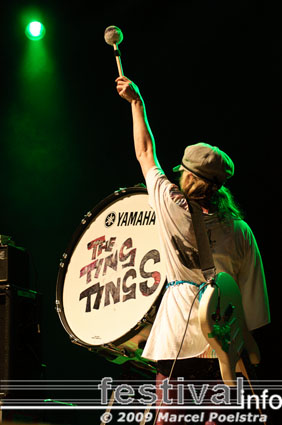 The Ting Tings op Bevrijdingsfestival Groningen 2009 foto