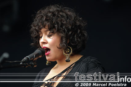 Liam Finn op Bevrijdingsfestival Groningen 2009 foto