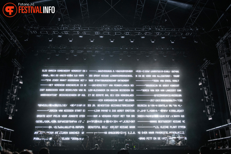 Massive Attack op Down the Rabbit Hole 2025 - Vrijdag foto