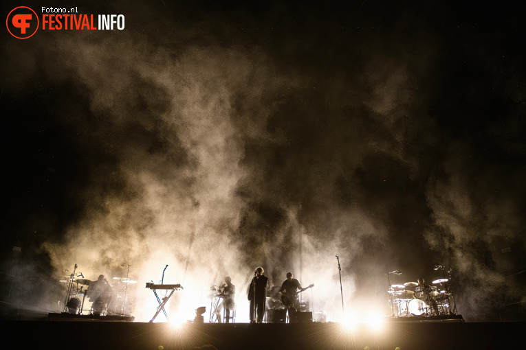 Massive Attack op Down the Rabbit Hole 2025 - Vrijdag foto