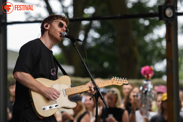 Dan Whitlam op Down the Rabbit Hole 2025 - Zaterdag foto