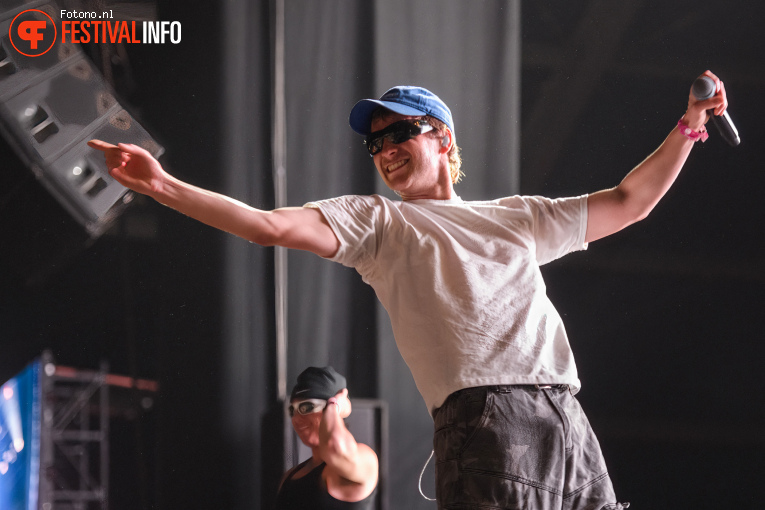 Joey Valence & Brae op Down the Rabbit Hole 2025 - Zaterdag foto