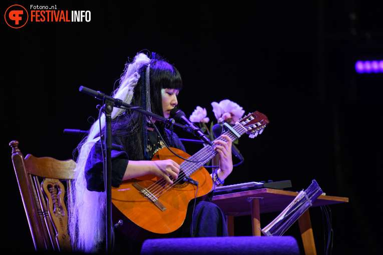 Ichiko Aoba op Down the Rabbit Hole 2025 - Zondag foto