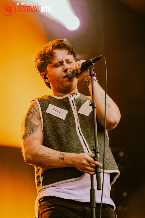 Nothing But Thieves op Down the Rabbit Hole 2025 - Zondag foto