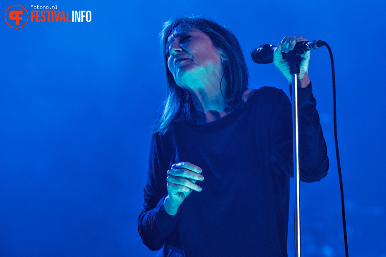 Beth Gibbons op Down the Rabbit Hole 2025 - Zondag foto