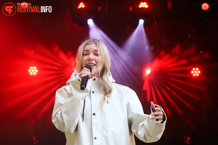 Hannah Mae op Muze Misse 2025 foto