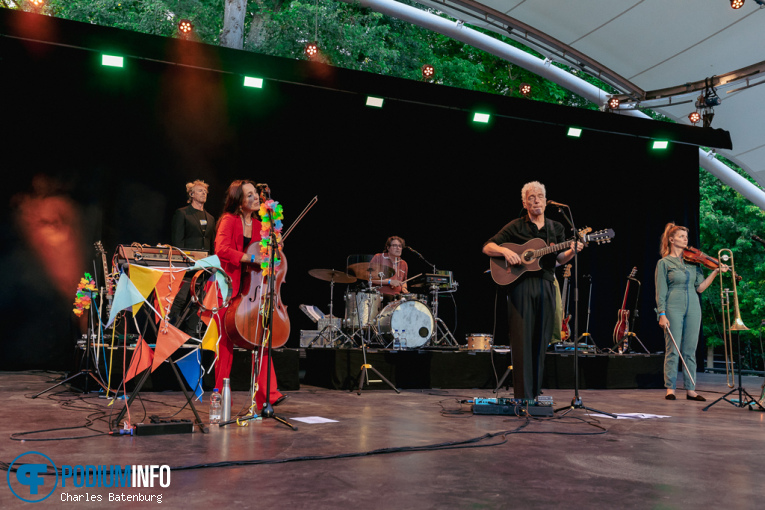 Spinvis op Zuiderpark Live: Spinvis - 03/07 - Zuiderparktheater foto