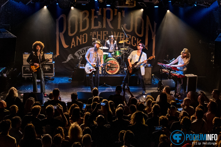 Robert Jon & The Wreck op Robert Jon & The Wreck - 05/07 - Melkweg foto