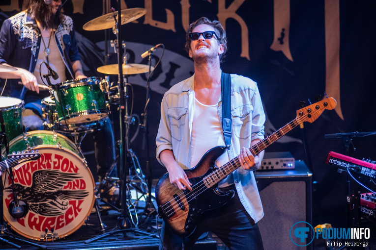Robert Jon & The Wreck op Robert Jon & The Wreck - 05/07 - Melkweg foto