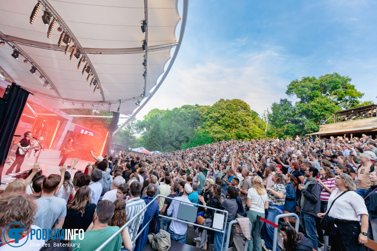 Franz Ferdinand op Zuiderpark Live: Franz Ferdinand - 09/07 - Zuiderparktheater foto