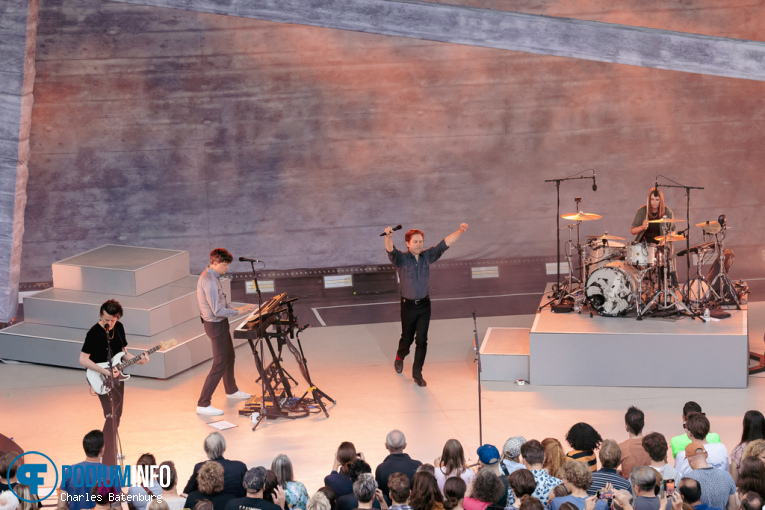 Franz Ferdinand op Zuiderpark Live: Franz Ferdinand - 09/07 - Zuiderparktheater foto