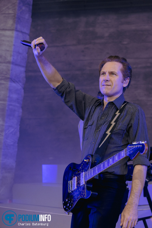 Franz Ferdinand op Zuiderpark Live: Franz Ferdinand - 09/07 - Zuiderparktheater foto