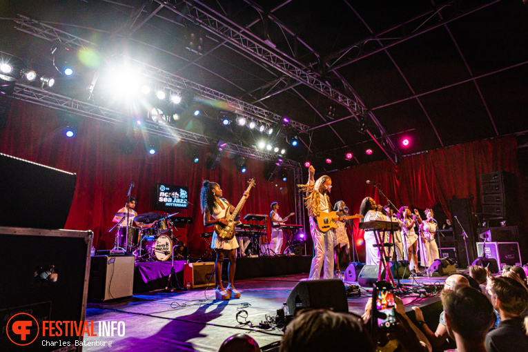 Arp Frique & The Perpetual Singers op NN North Sea Jazz 2025 - Vrijdag foto
