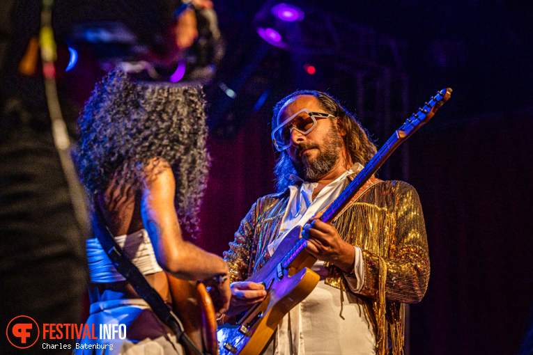 Arp Frique & The Perpetual Singers op NN North Sea Jazz 2025 - Vrijdag foto