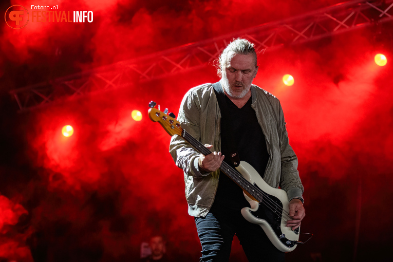 Dizzy Mizz Lizzy op Bospop 2025 - Vrijdag foto