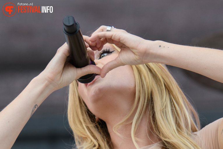 Davina Michelle op Bospop 2025 - Zaterdag foto
