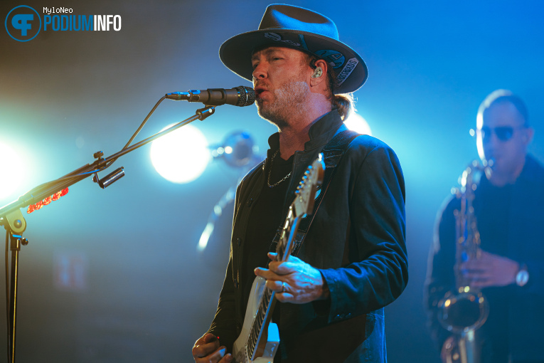 The Kenny Wayne Shepherd Band op Bobby Rush / The Kenny Wayne Shepherd Band - 14/07 - Melkweg foto