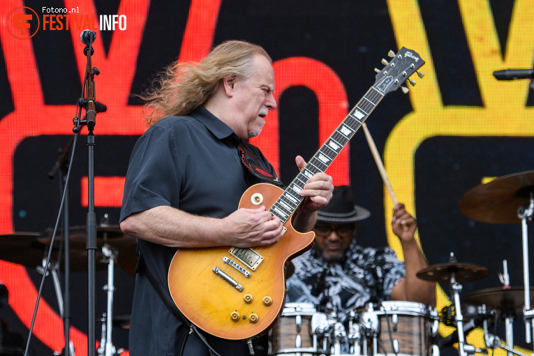 Warren Haynes Band op Bospop 2025 - Zondag foto