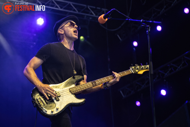 Orianthi op Bospop 2025 - Zondag foto