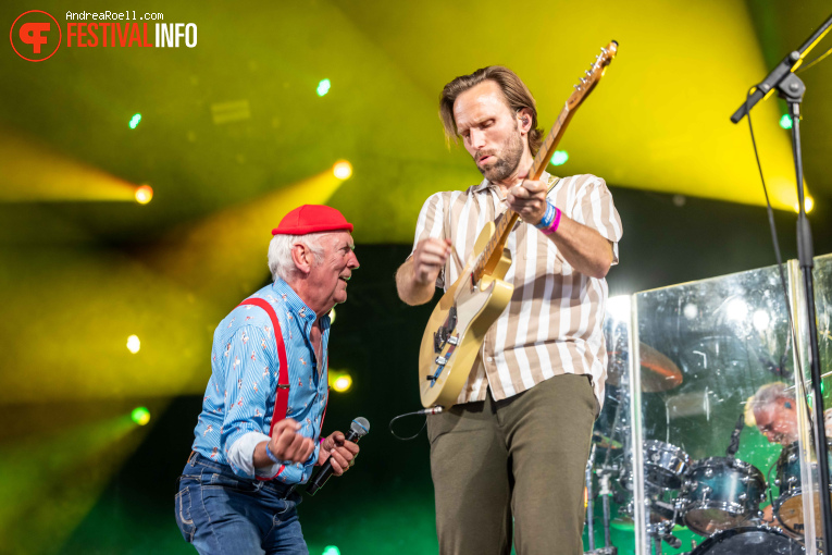 Drukwerk op Zwarte Cross Festival 2025 - Donderdag foto