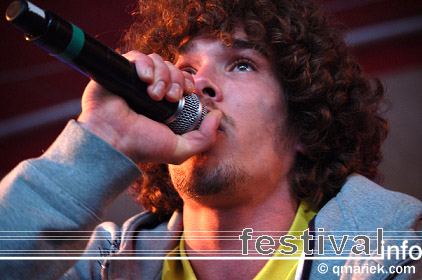 Kyteman's Hiphop Orkest op Bevrijdingsfestival Overijssel 2009 foto