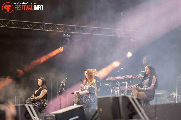 Sugababes op Zwarte Cross Festival 2025 - Zaterdag foto