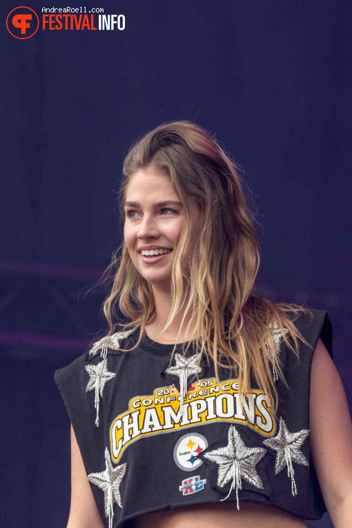 Roxy Dekker op Zwarte Cross Festival 2025 - Zaterdag foto