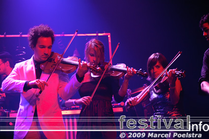 Kyteman's Hiphop Orkest op Vlaamse Reuzen Hollandse Leeuwen 2009 foto