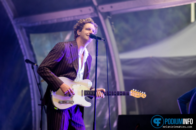 Warhaus op Live At Amsterdamse Bos: Warhaus - 07/08 - Openlucht Theater Amsterdamse Bos foto
