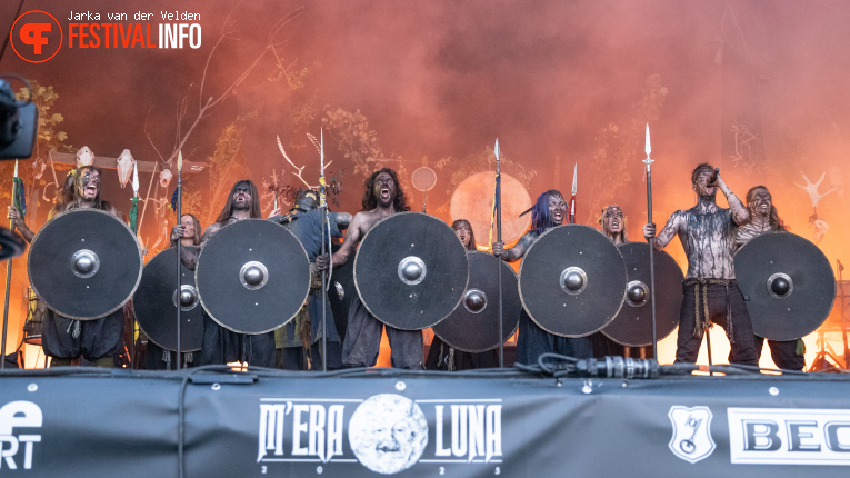 Heilung op M'era Luna 2025 foto