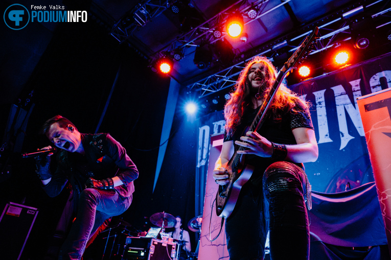 TerraDown op Drowning Pool - 13/08 - Poppodium Volt foto