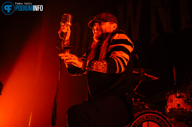 Drowning Pool op Drowning Pool - 13/08 - Poppodium Volt foto