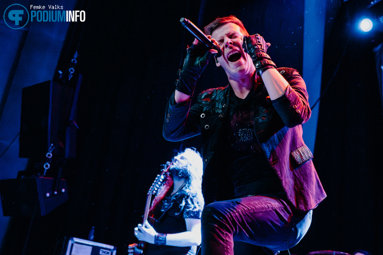 TerraDown op Drowning Pool - 13/08 - Poppodium Volt foto