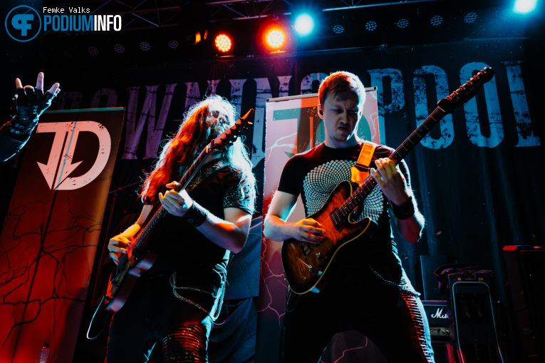 TerraDown op Drowning Pool - 13/08 - Poppodium Volt foto