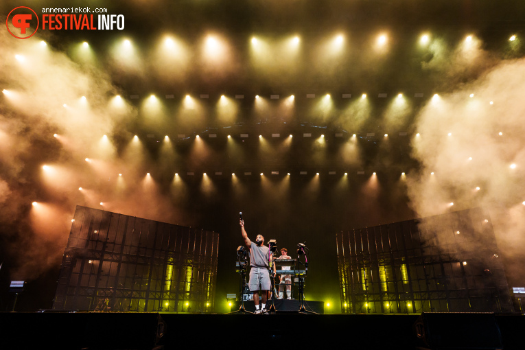 Mula B op Lowlands 2025 - Vrijdag foto