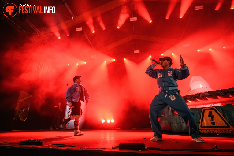 Glintsal op Lowlands 2025 - Zaterdag foto