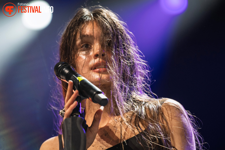 Sofia Isella op Lowlands 2025 - Zondag foto