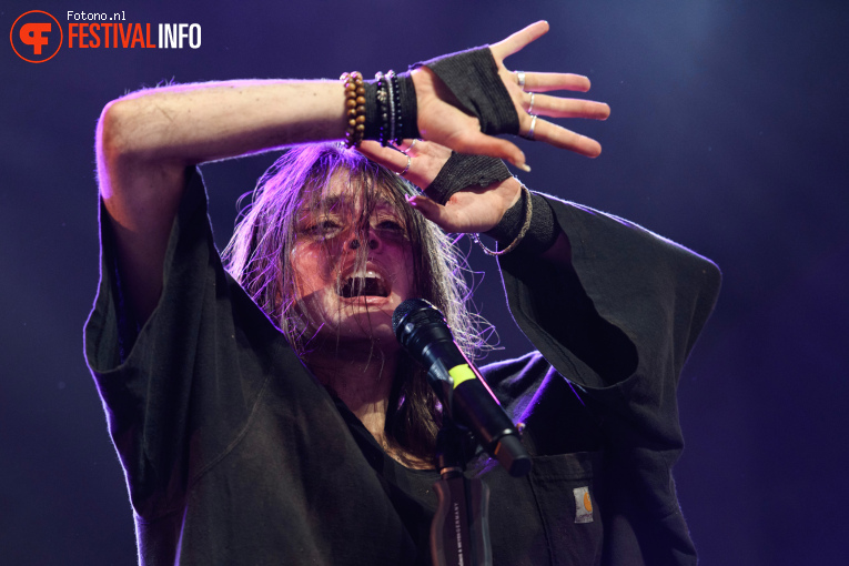 Sofia Isella op Lowlands 2025 - Zondag foto