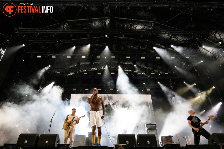 Ploegendienst op Lowlands 2025 - Zondag foto