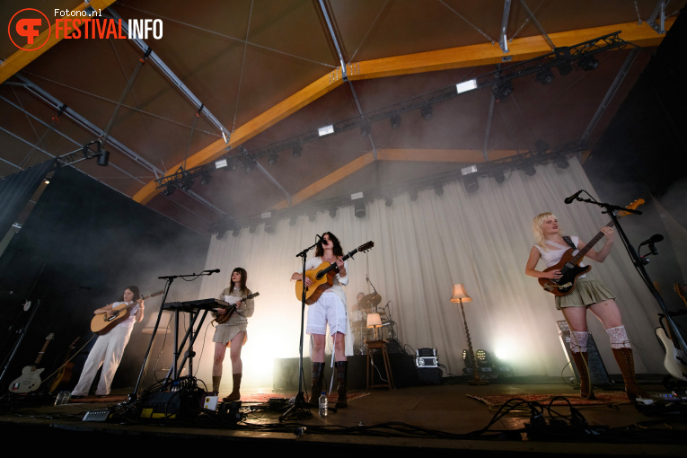 Sarah Julia op Lowlands 2025 - Zondag foto