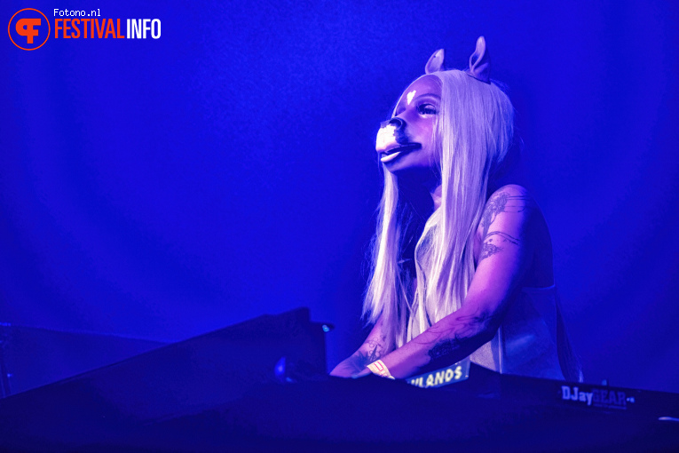 HorsegiirL op Lowlands 2025 - Zondag foto