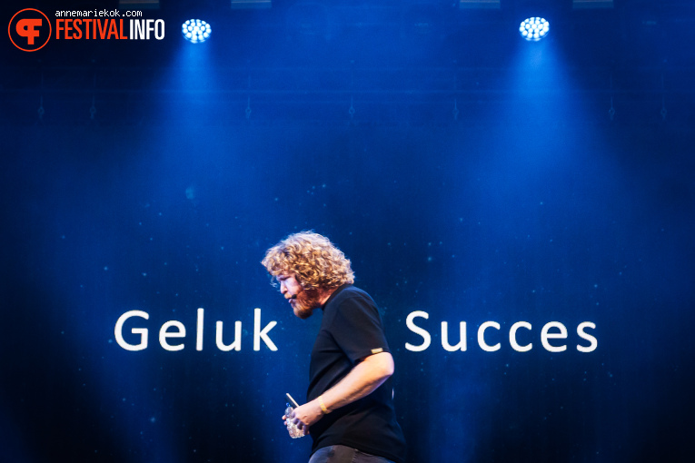Kasper van der Laan op Lowlands 2025 - Zondag foto