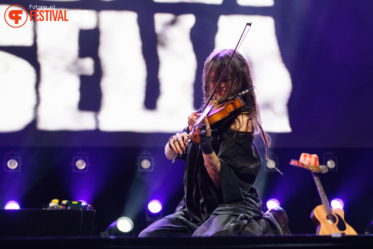 Sofia Isella op Lowlands 2025 - Zondag foto