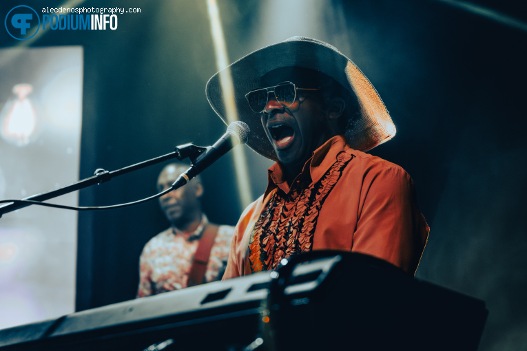 The Amy Winehouse Band op The Amy Winehouse Band - 04/09 - Melkweg foto